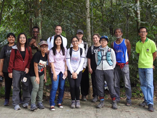 Professor David Lohman and students in Thailand. Professor David Lohman and students in Thailand.