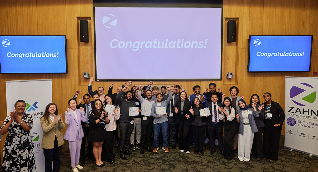 Group photo of 2025 Venture Competition Prize Winners