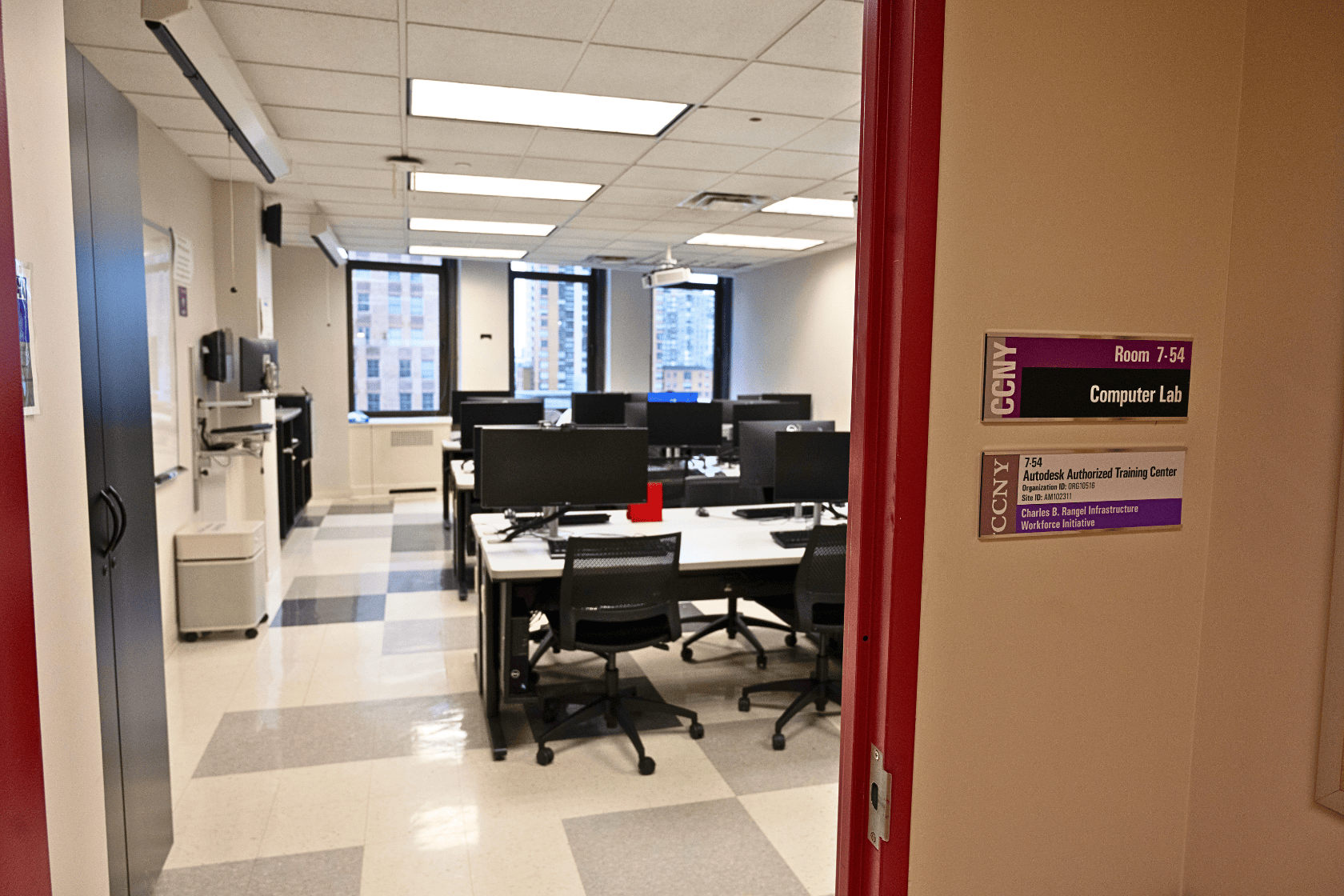 CCNY CWE | Computer Lab | 01