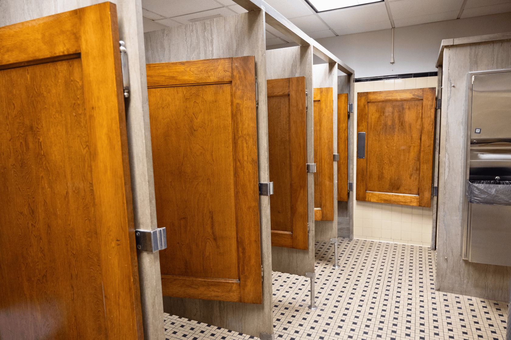 CCNY CWE | Restroom | 01