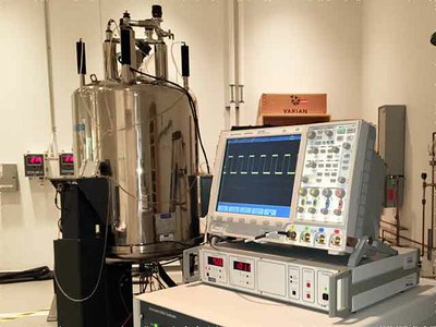 600 MHZ Solid State NMR