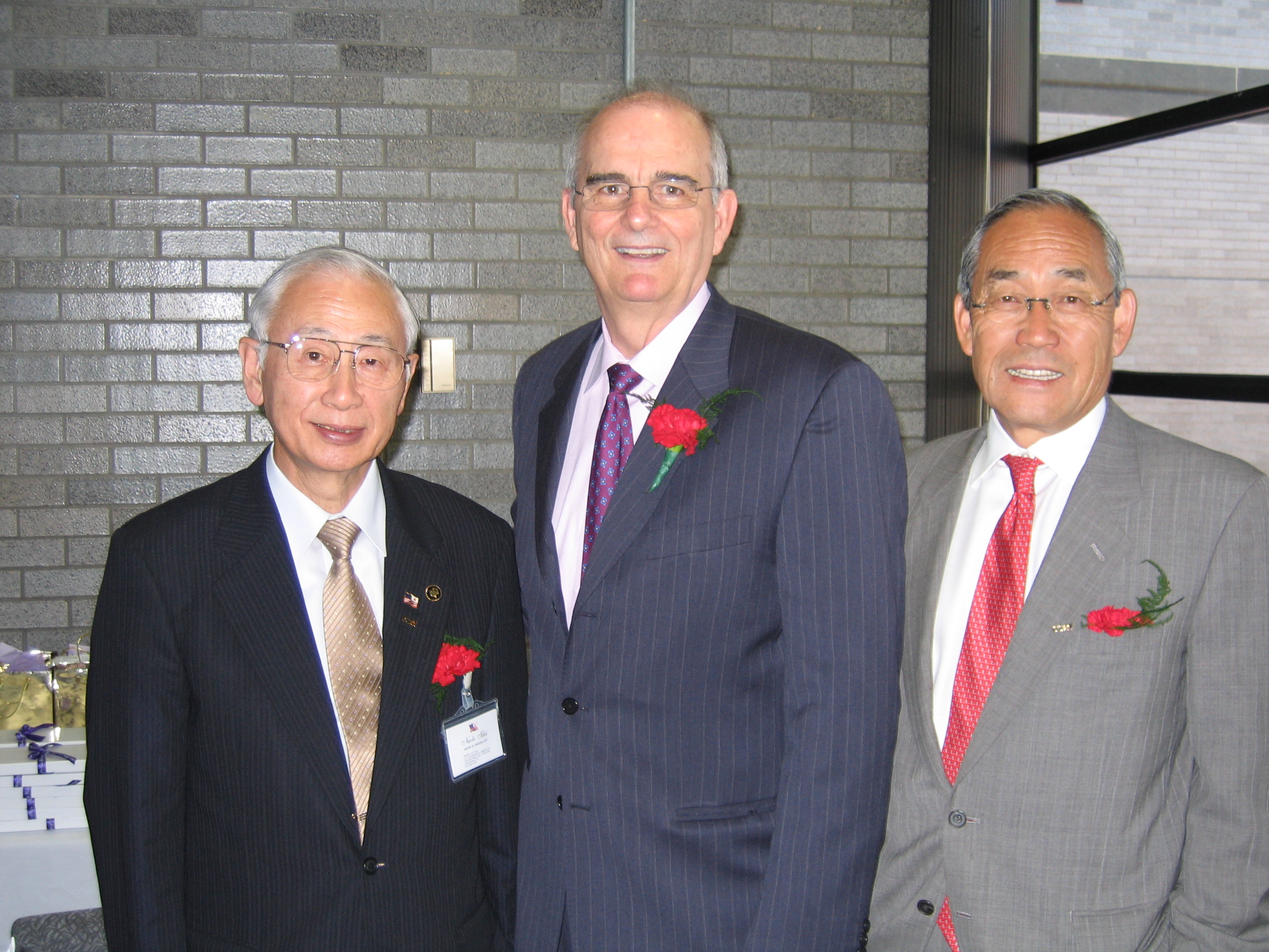Shimoda City Mayor Naoki Ishii (l.) and Schools Superintendent Masafumi Takahashi (r.) with CCNY President Gregory H. Williams during the 2008 Shimoda visitation.