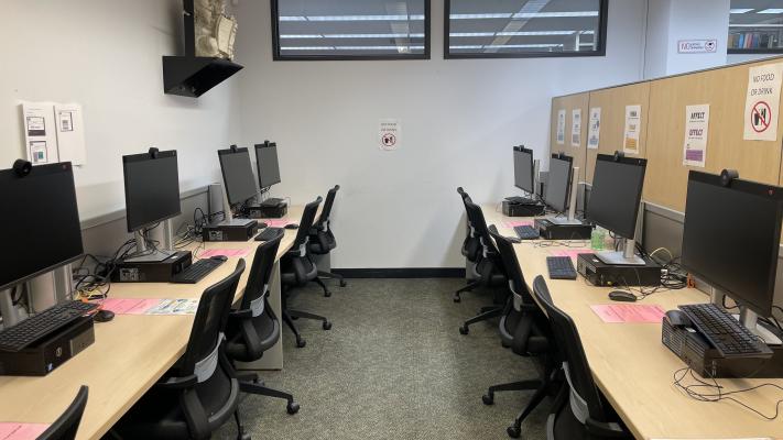 CCNY Writing Center's Computer Lab