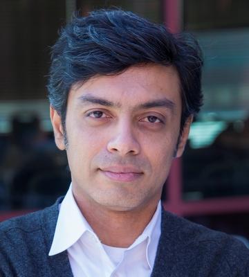 CCNY physicist Vinod Menon