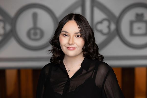 Kelly Sullivan Profile Photo 