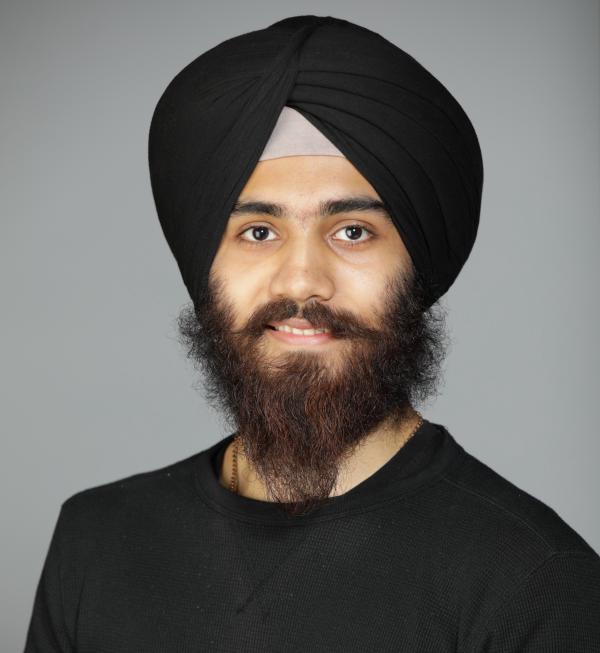 CCNY Senior Phyiscs major Singh named Top Presenter at APS Conference 