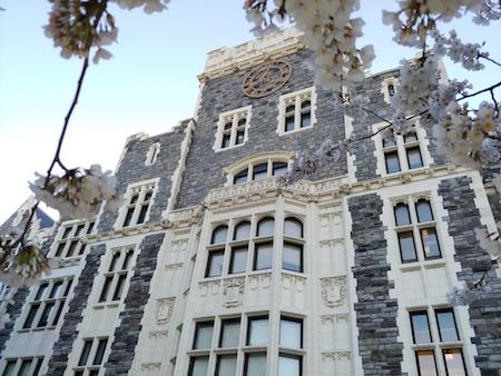 CCNY's CUNY School of Medicine receives full accreditation.