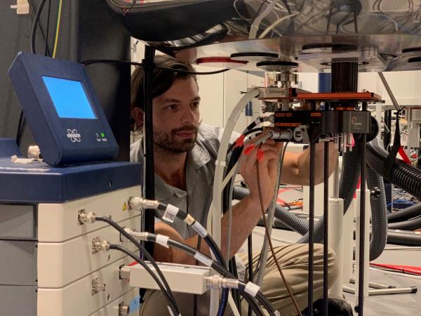 CCNY chemical engineer Robert Messinger
