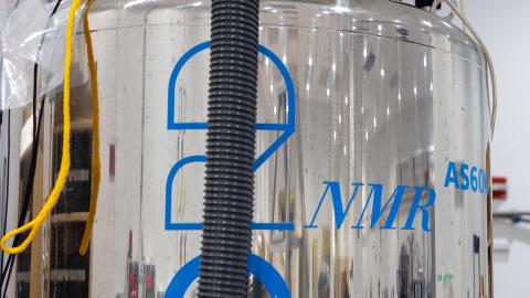 600 MHz Solid State NMR | The City College of New York