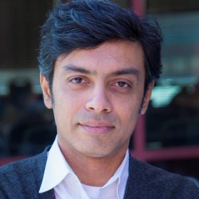 CCNY physicist Vinod Menon