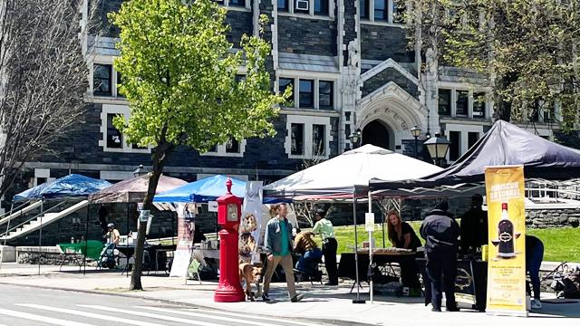 Farmers Market at CCNY